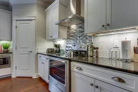 Stay In Twin Homes At Belmont In King Beds Nashville 0*,