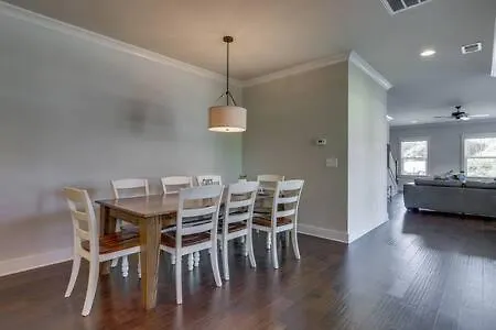 Stay In Twin Homes At Belmont In King Beds Nashville Holiday home