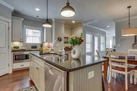 Stay In Twin Homes At Belmont In King Beds Nashville 0*,