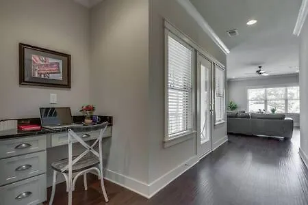 Semesterbostad Stay In Twin Homes At Belmont In King Beds Nashville