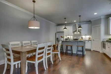 Stay In Twin Homes At Belmont In King Beds Nashville 0*,